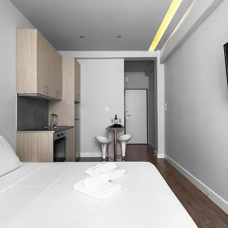 Апартаменты Upper Floor, The Luxury