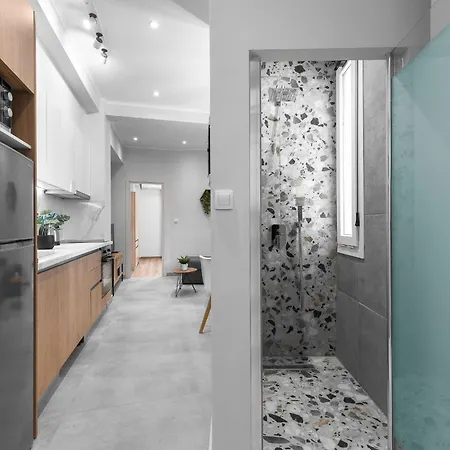 Upper Floor, The Luxury * Салоники